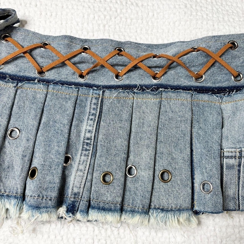 upcycled denim pleated mini skirt-belt - Picture 3 of 6